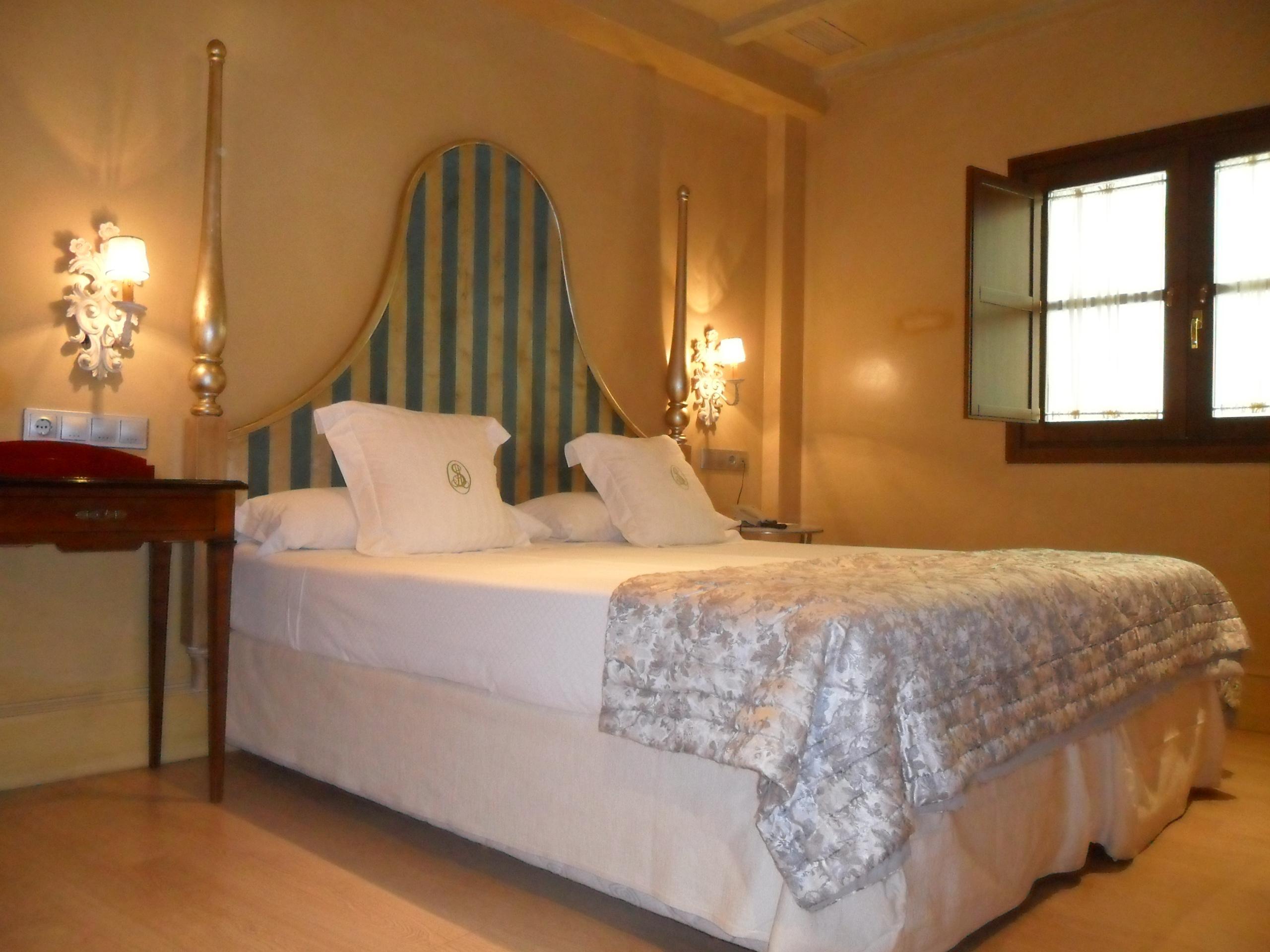 Hotel Sacristia De Santa Ana 3*