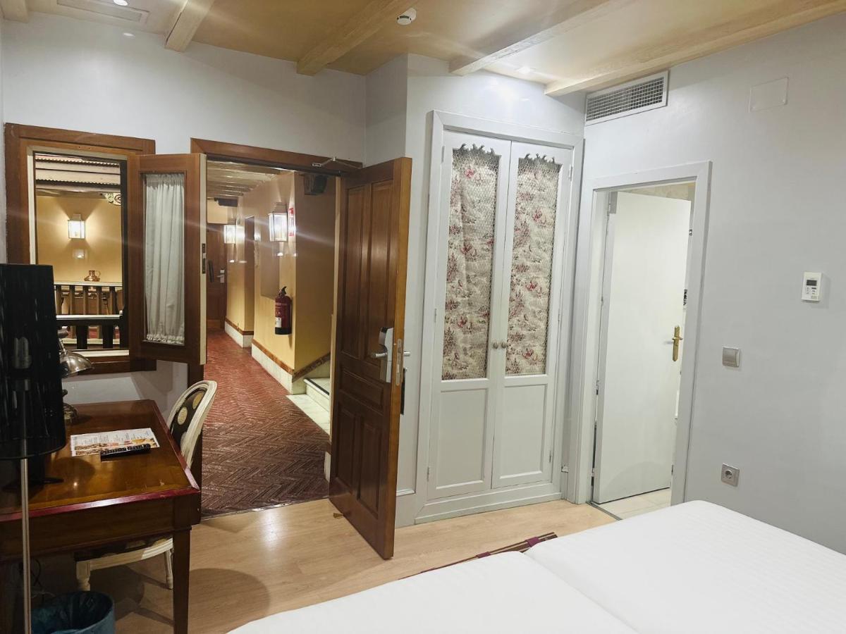 Sacristia De Santa Ana Hotel