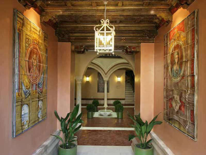 Hotel Sacristia De Santa Ana 3*
